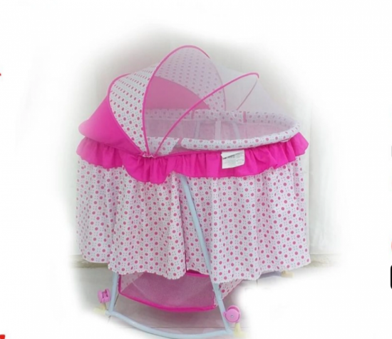 صورة سرير اطفال هزاز